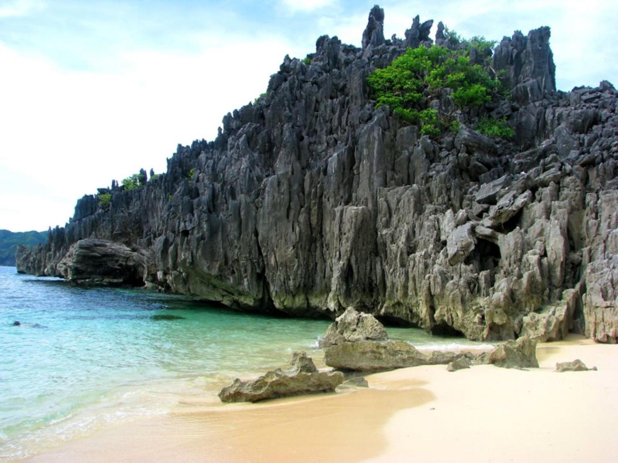 Reddoorz Near Colgante Bridge Naga City Esterno foto